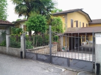 cancello a battente installazione motore