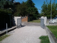 cancello a battente automatizzato