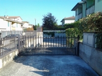 01-automazione-cancello-a-battente
