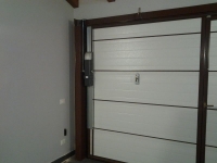 automazione porta basculante