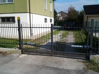 cancello automatico a battente