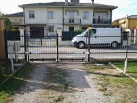 Cancello automatico a battente Levata di Curtatone