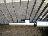motore cancello a battente